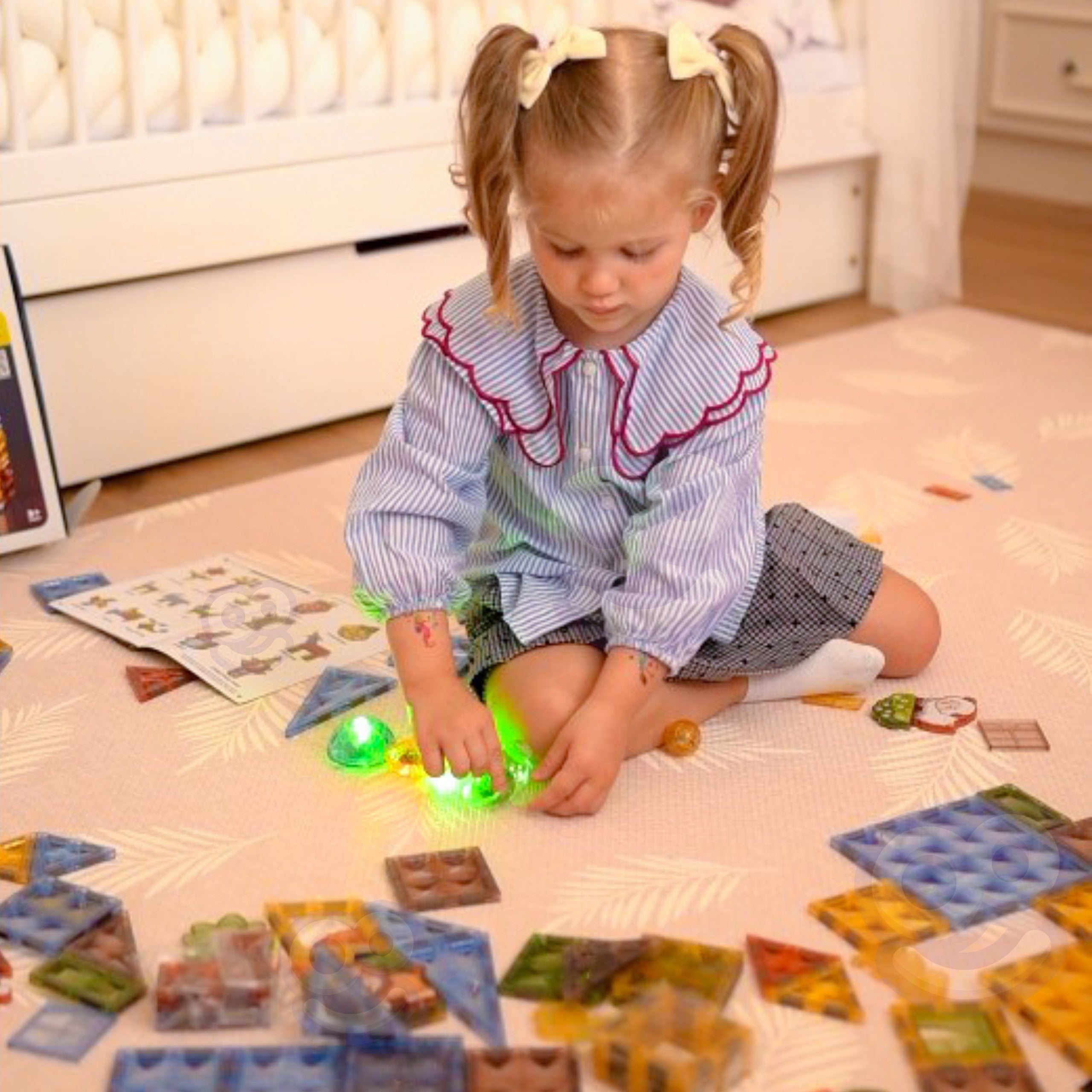Woopie Magnetyczne klocki konstrukcyjne Świecące 3d świat zwierząt 124szt.