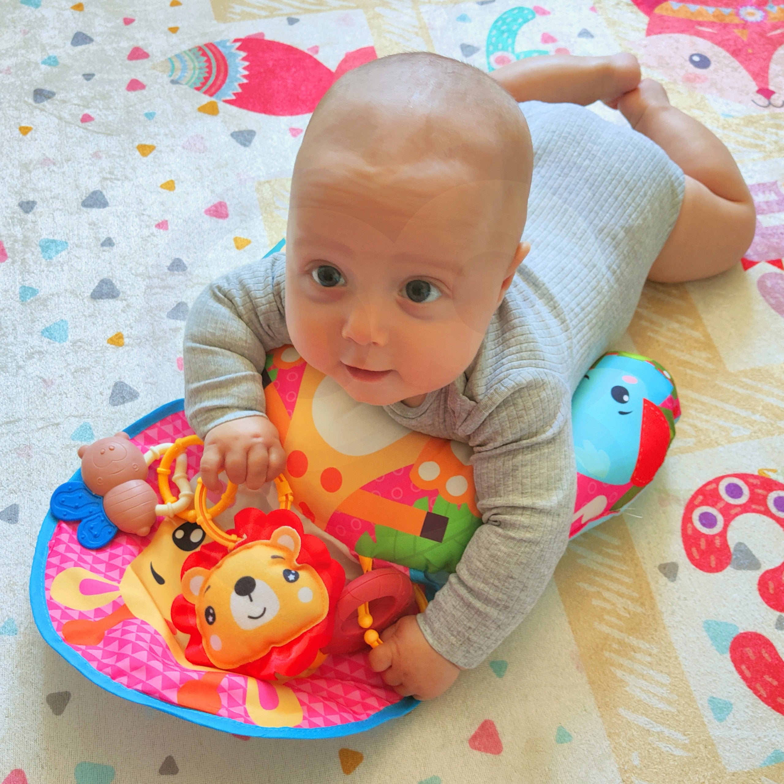 Woopie Baby Pillow Croissant Covoraș educațional interactiv Zrăgănitor Teether