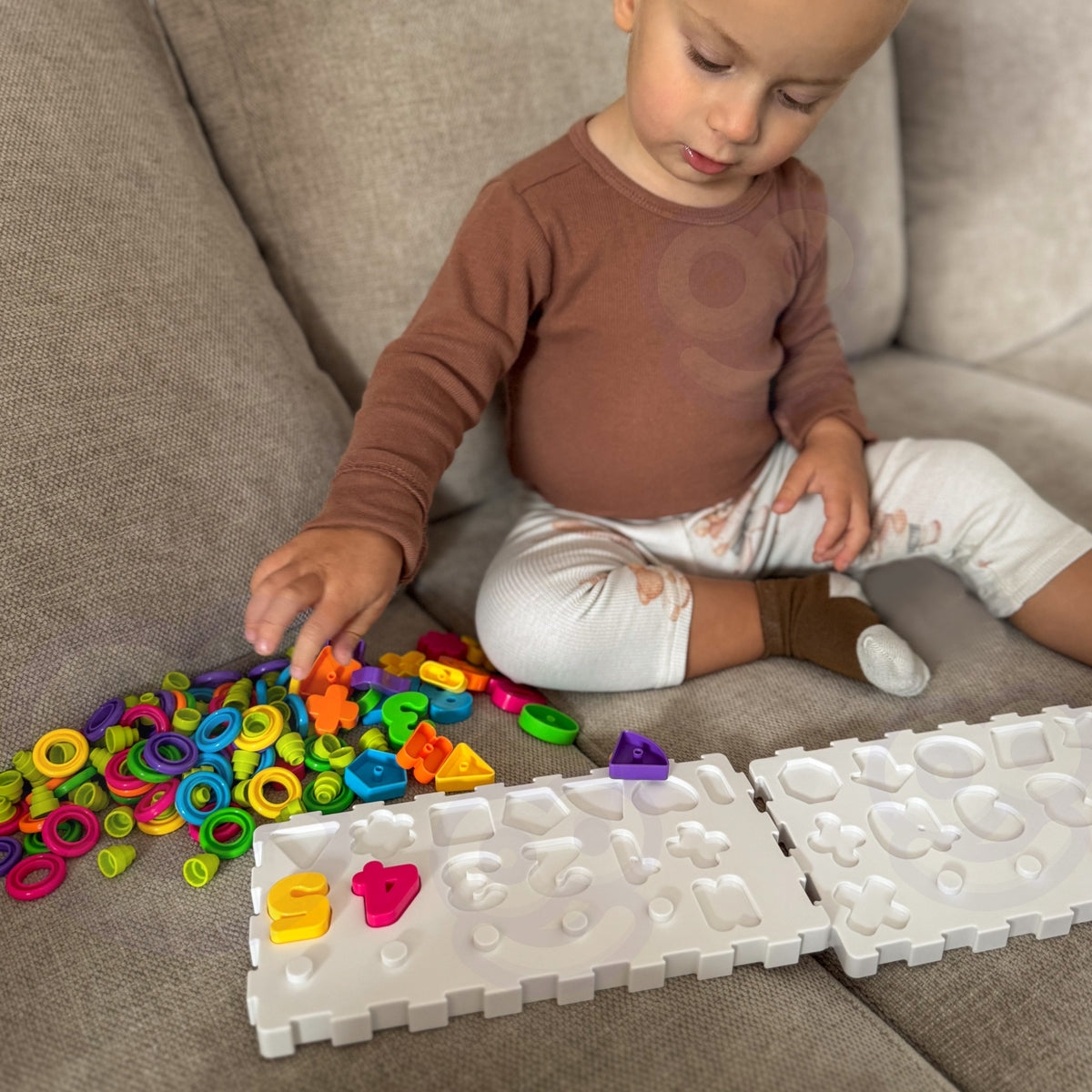 Woopie Montessori Puzzle Clasificador Brain Training Letras Números 139 Piezas