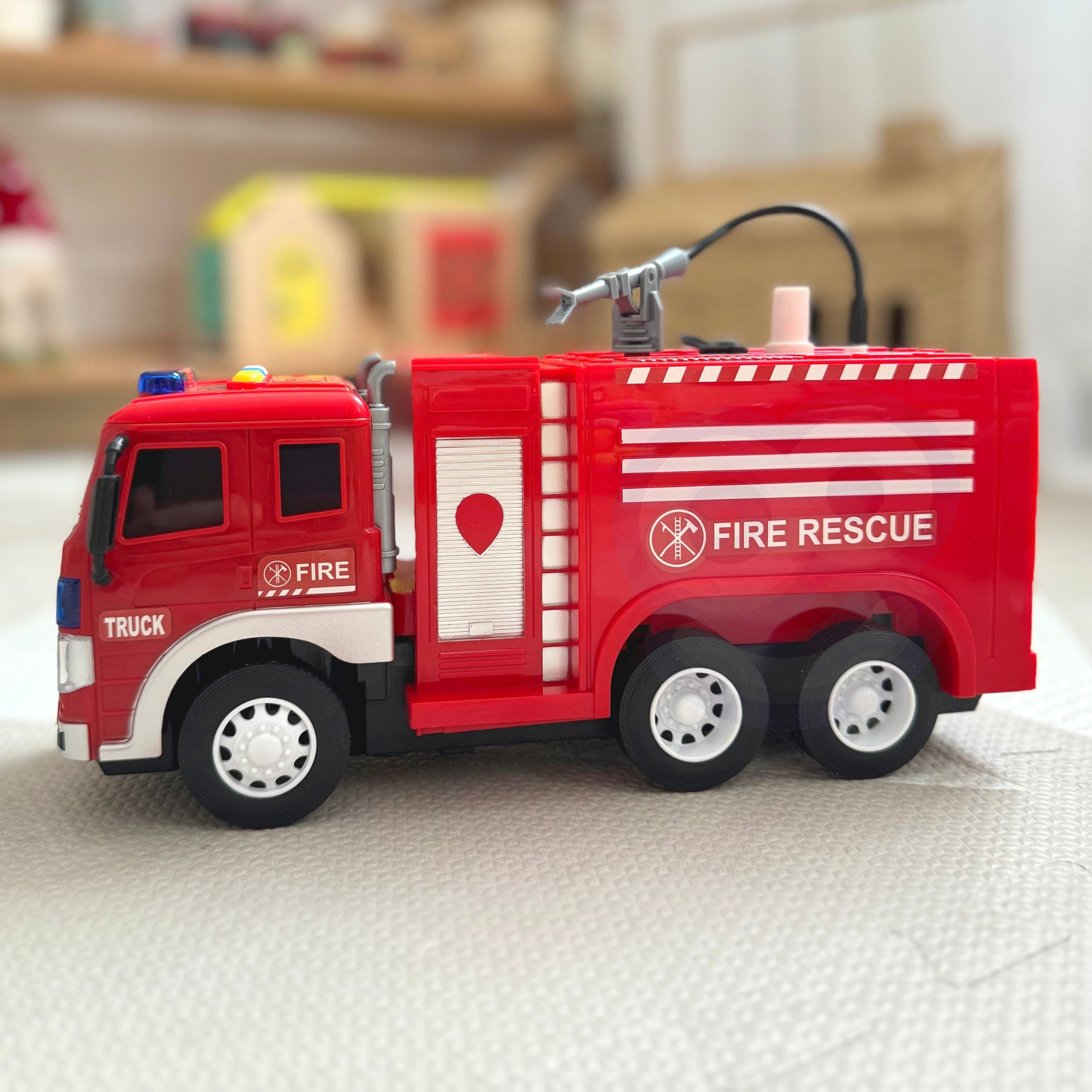 Дистанционно управлявана пожарна кола Woopie Rc с функция за пръскане на вода