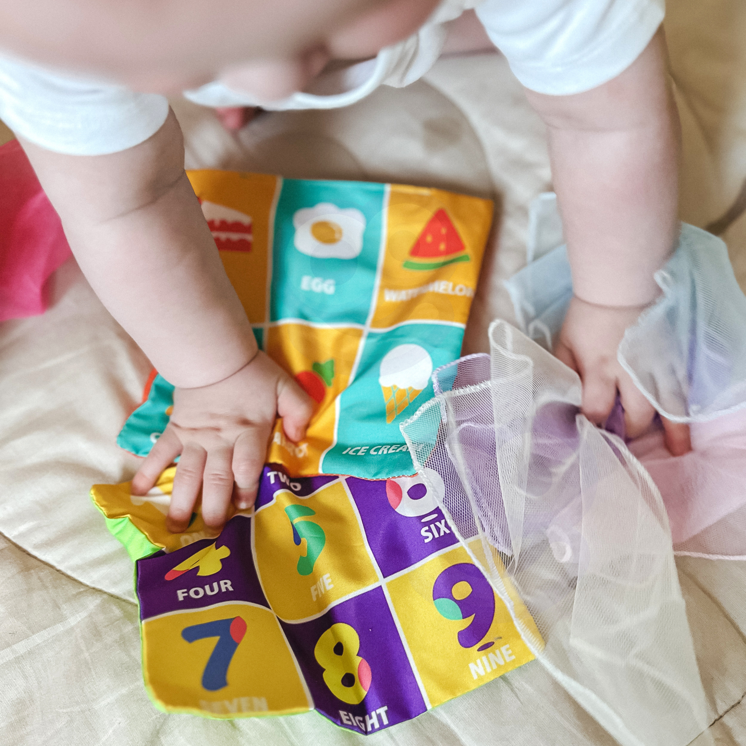 Woopie Baby Educational Sensory Toy Lady Tag Wipes Box