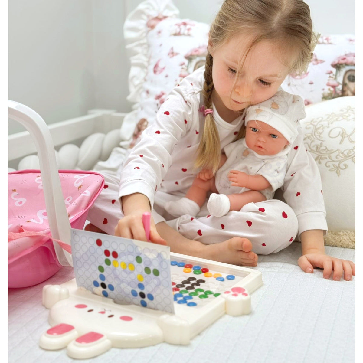 Set muñeco bebé Woopie Royal 30,5 cm + portabebés rosa
