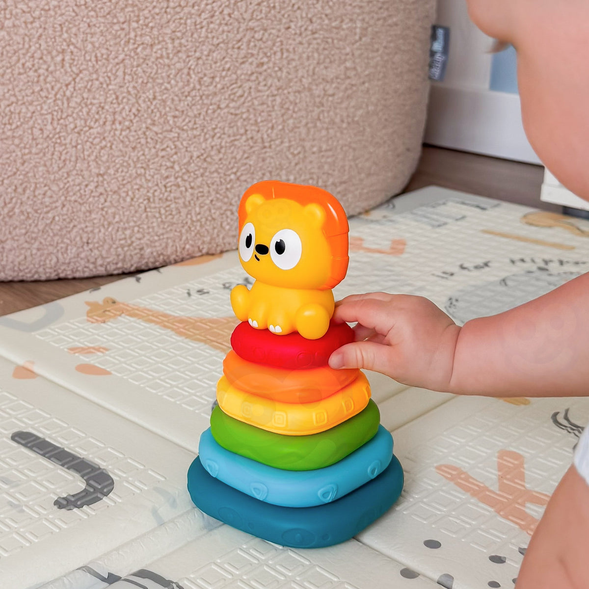 Woopie Baby Pirimid Céadfach Túr Puzal Lion 6m+