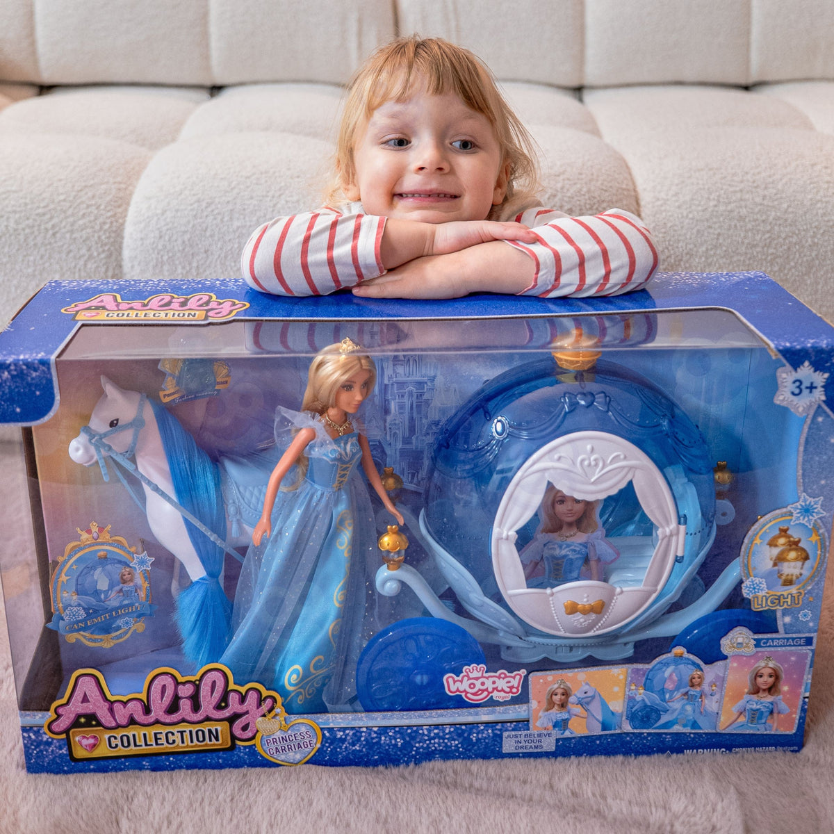 Woopie Ríoga Oighear Banphrionsa Lily Doll Agus Gabhálais Iompar Draíocht