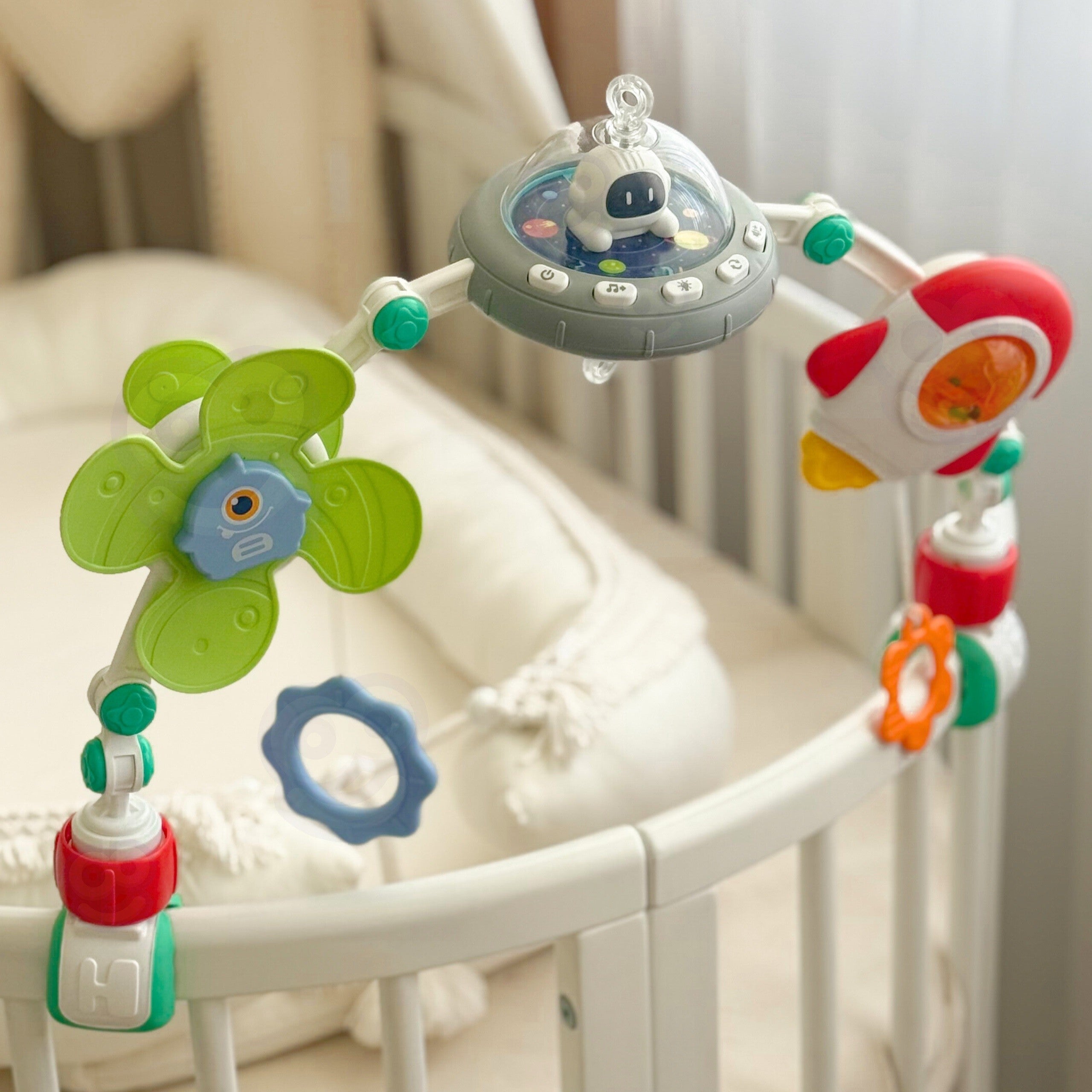 Woopie Baby Interaktívny oblúk do postieľky s hraním uspávanky