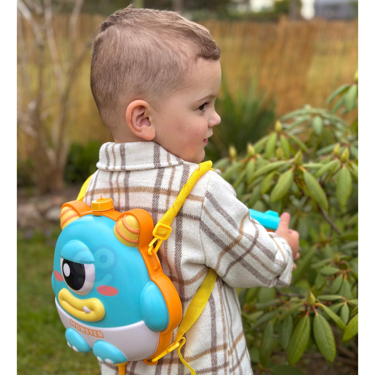 Woopie Wasserpistole mit Rucksack Ufo Monster – Fassungsvermögen 2,1 l