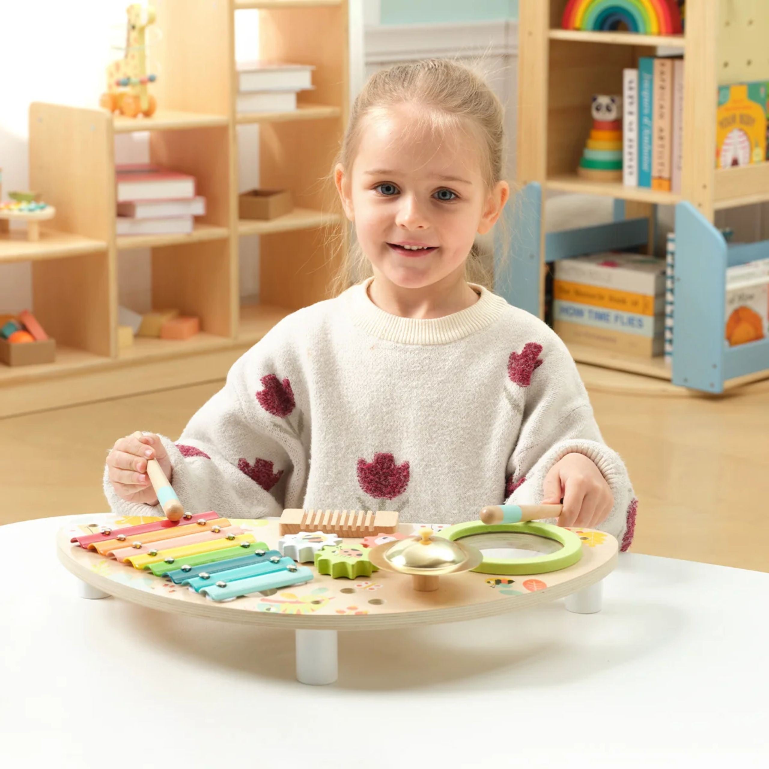 Tooky Toy Strumento multifunzionale Centro musicale Xilofono Ingranaggi Grattugia Tamburo Bacchette per piatti