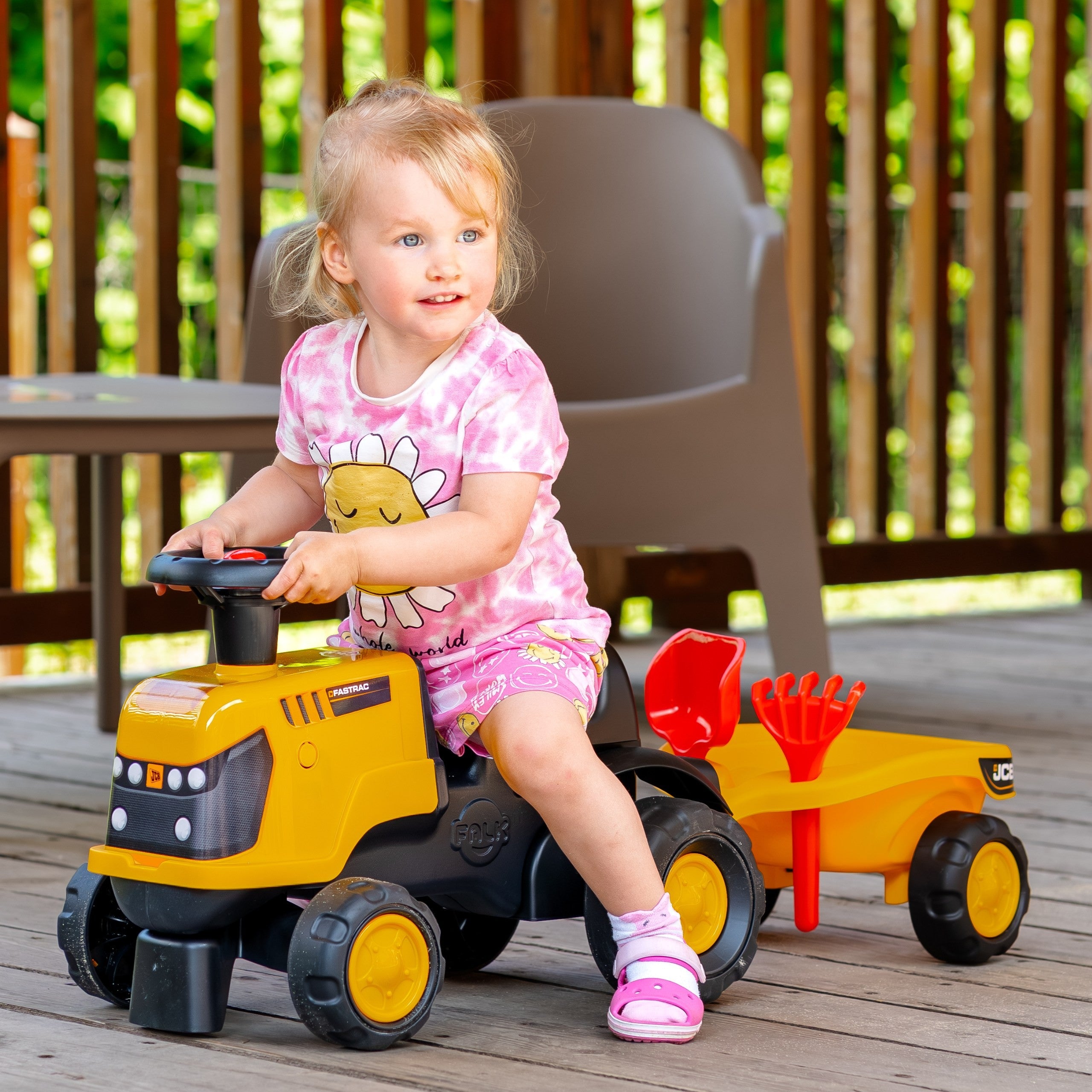 Трактор Falk Ride-on Jcb Fastrac с лопата за ремарке и гребло 1-3 години