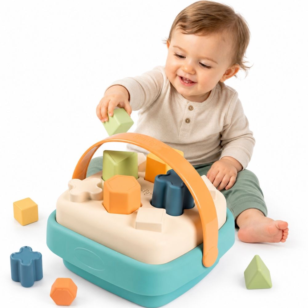 Smoby Little Green Sorter в кошницата от биопластмаса