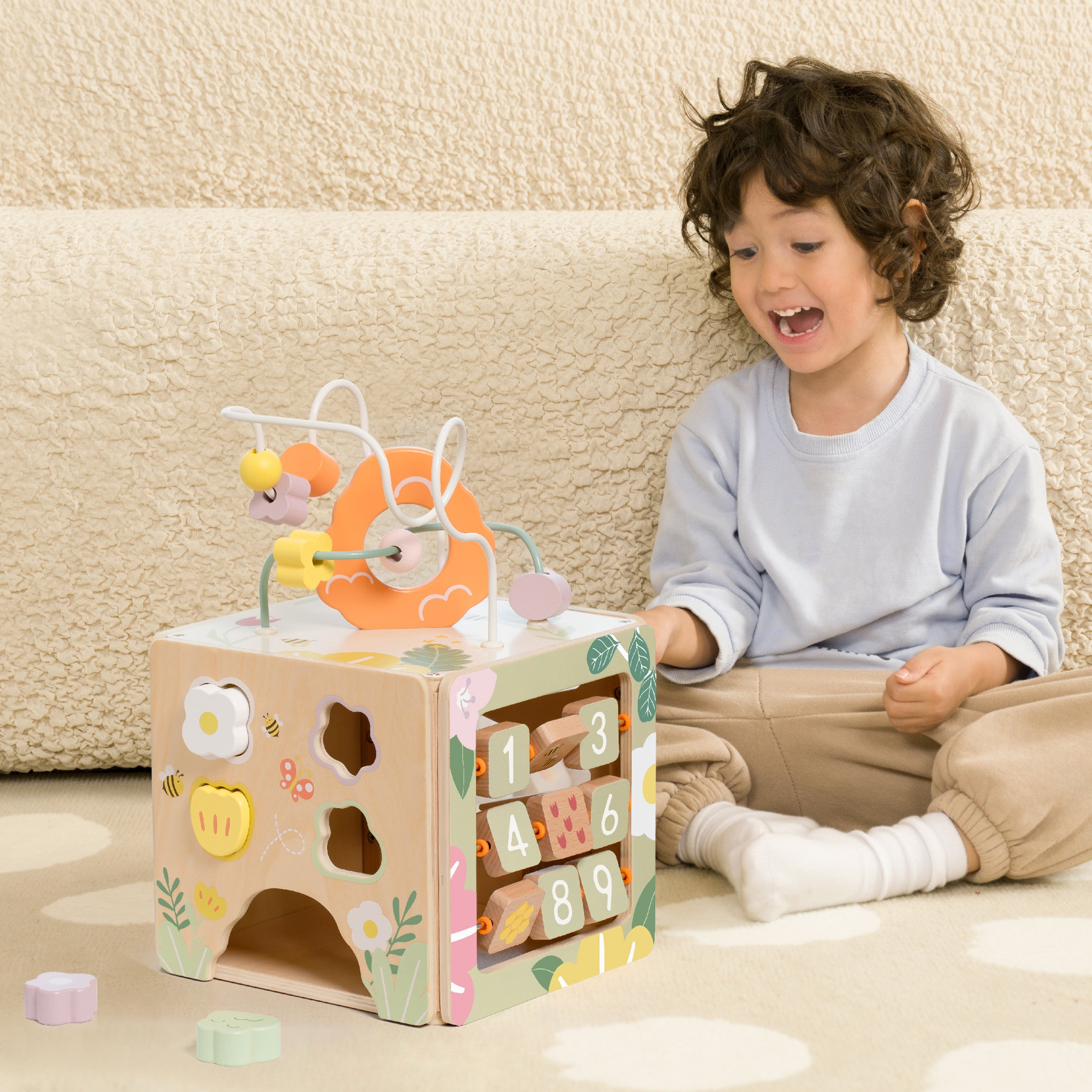 Cube éducatif sensoriel 5 en 1 en bois Classic World