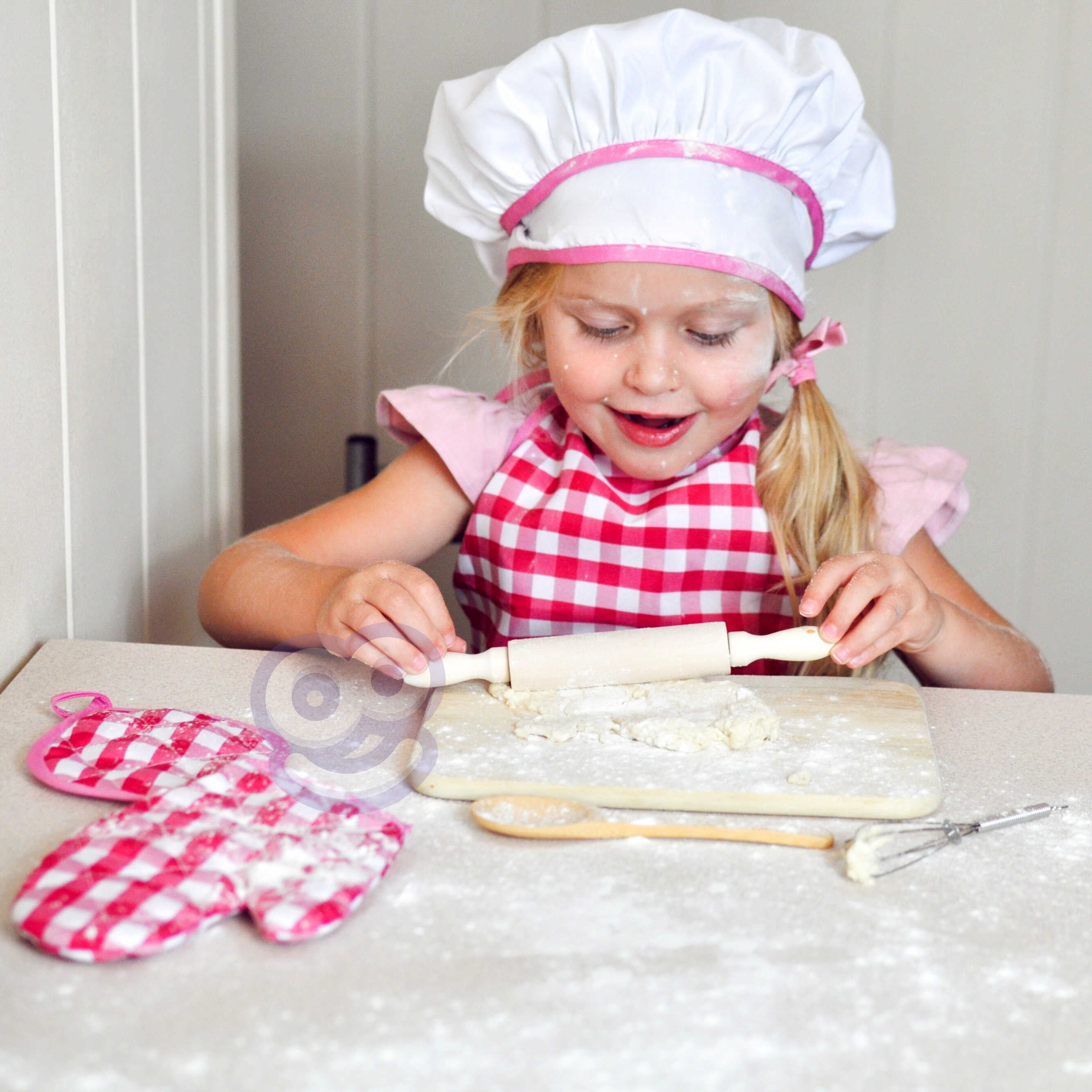 Комплект Woopie Little Chef: Кухненски аксесоари за готвене от 7 части Престилка