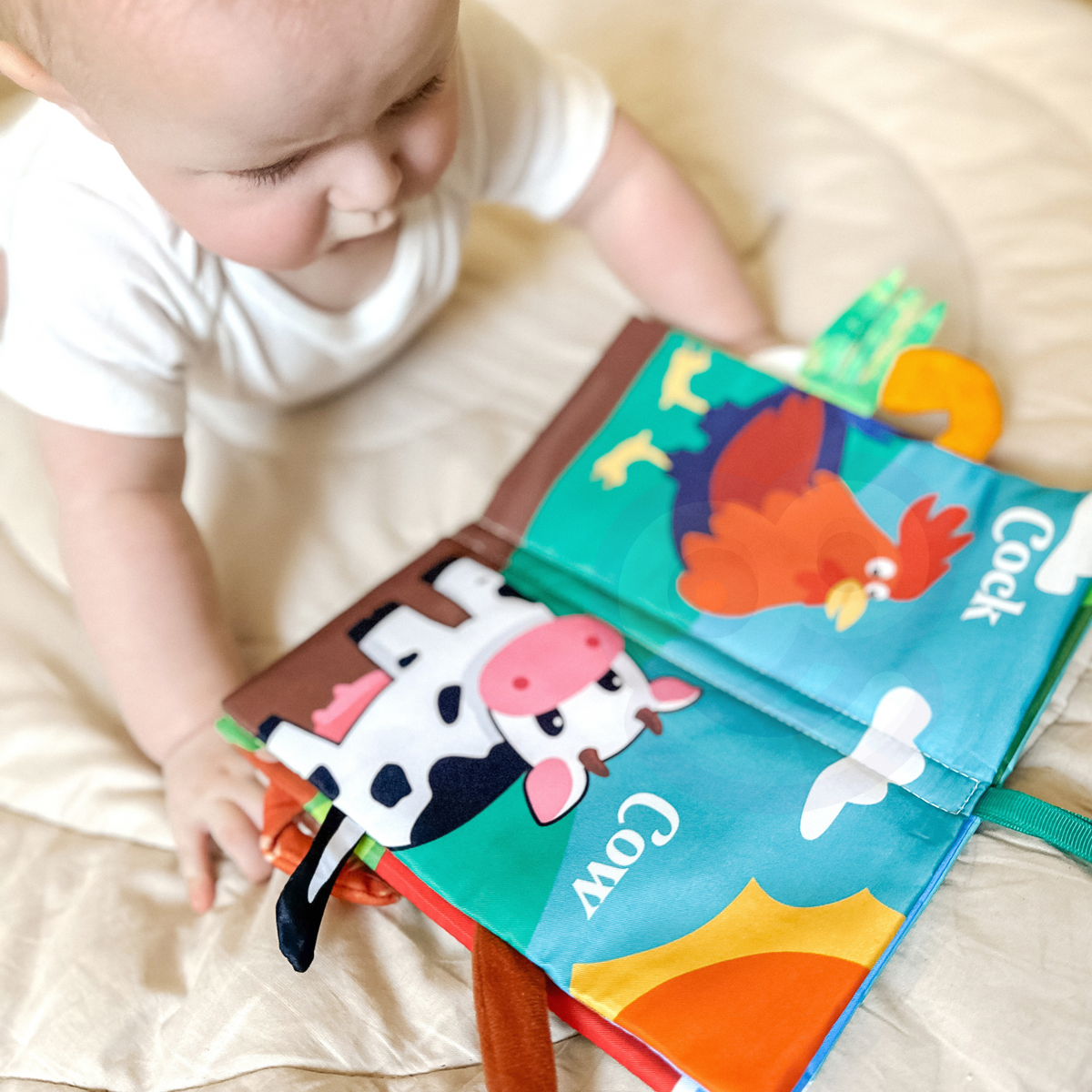 Woopie Baby Animal Tails stoffen boek