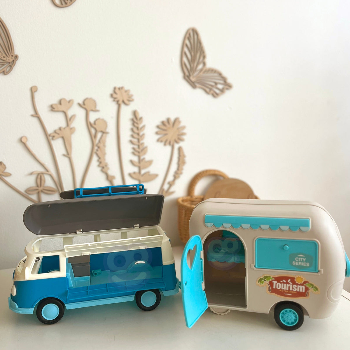 Woopie XL poppencamperset met aanhanger