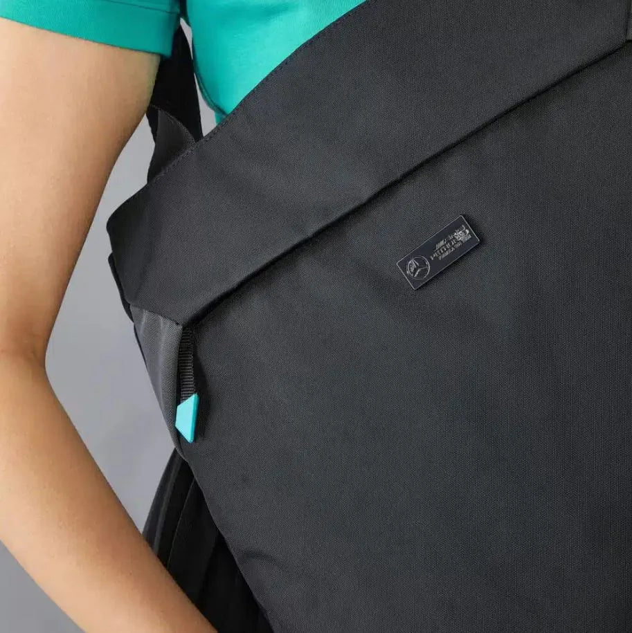 Taška/batoh mercedes mapf1 fw transformovatelná taška černá