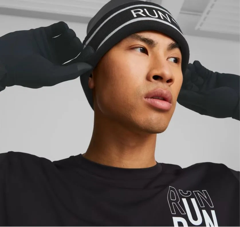 Gorro unissex clássico de corrida com manguito preto da Puma, chapéu de inverno preto