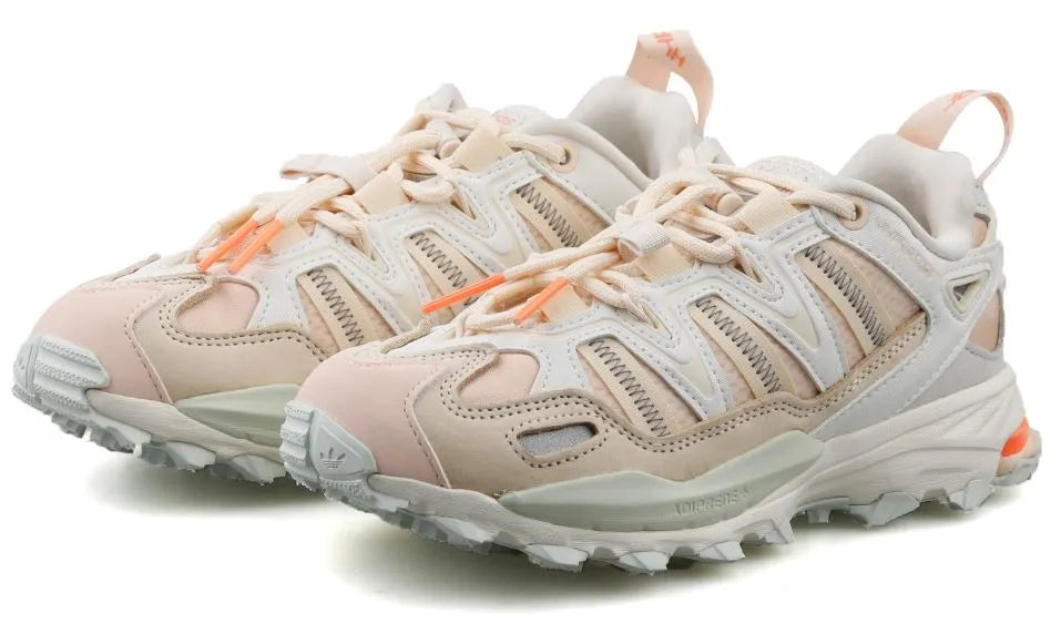 Damskor adidas hyperturf adventure off white beige 40