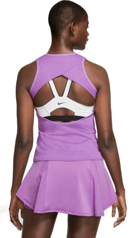 Leadóg na mban barr nike court corcra l