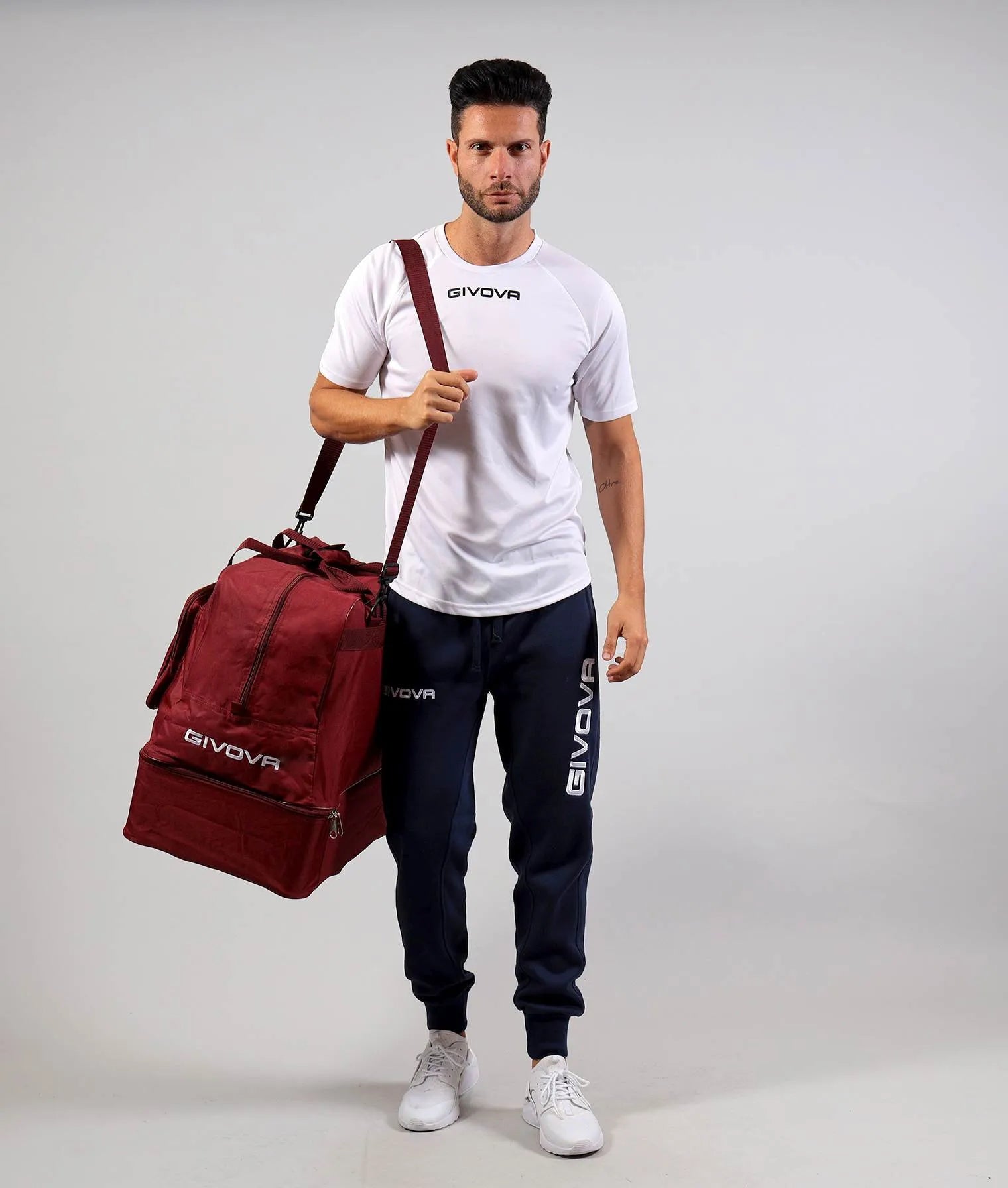 Sportväska givova revolution stor vinröd