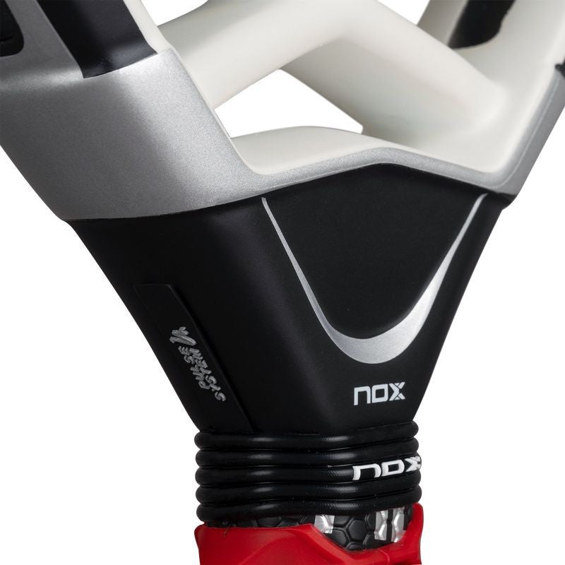 Ionsaí Genius Só Nox At10 Alum 18k Le Agustin Tapia Padel Racket