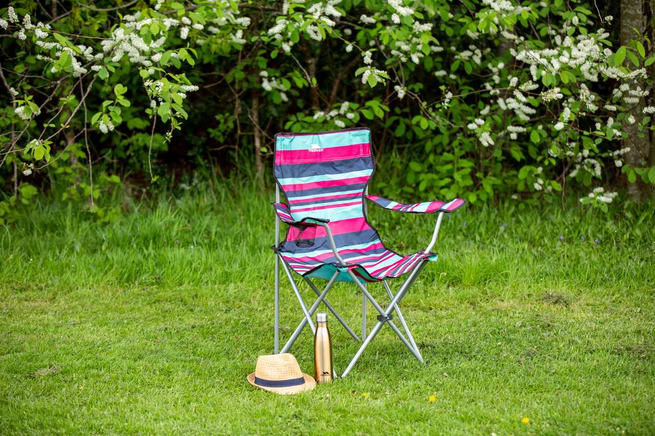 Trespass Branson - Silla de camping con rayas tropicales