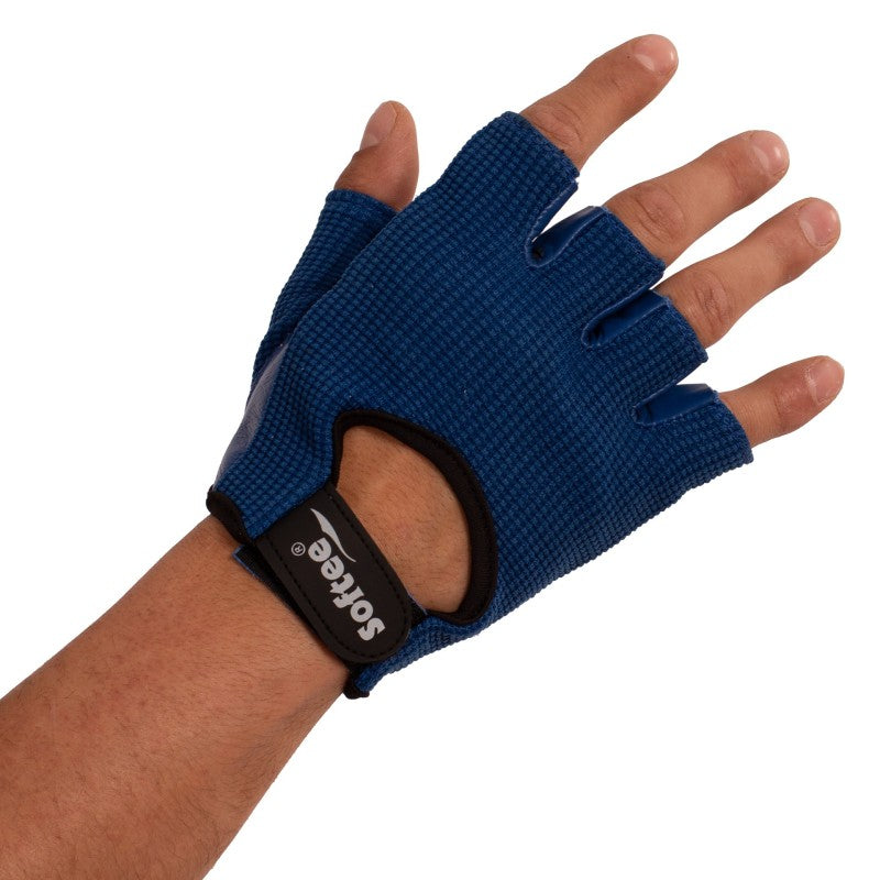 Pair Of Fitness Gloves Marrón