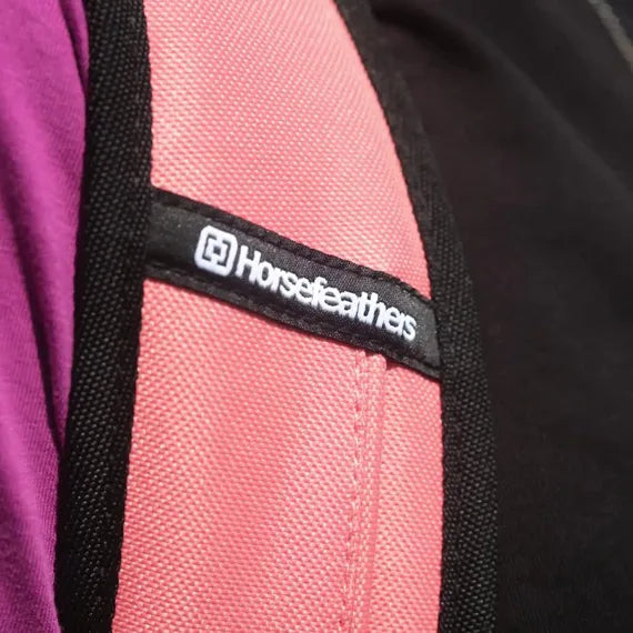 Horsefeathers Clout Pack (coral)