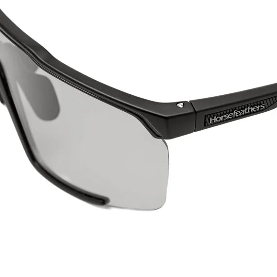 Horsefeathers Proton Photochromic kerékpáros napszemüveg (matt fekete/szürke)