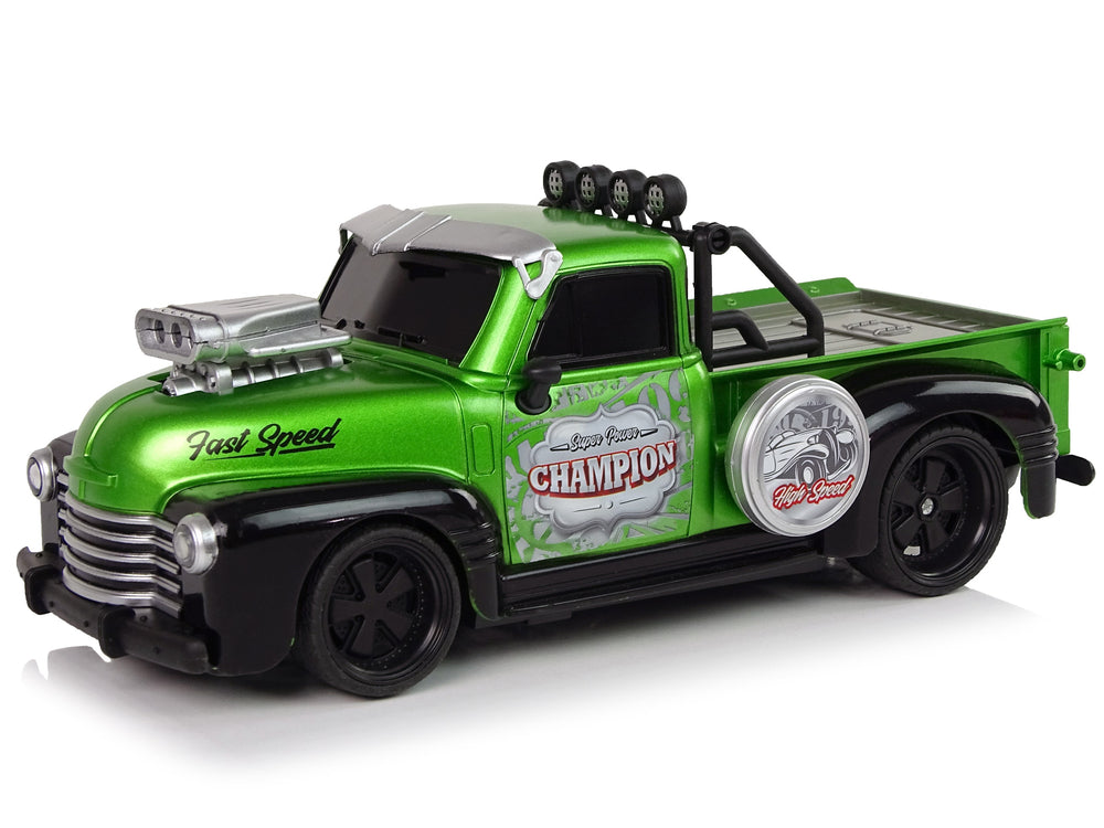 Remote Controlled 1:18 Green Pick-up Truck