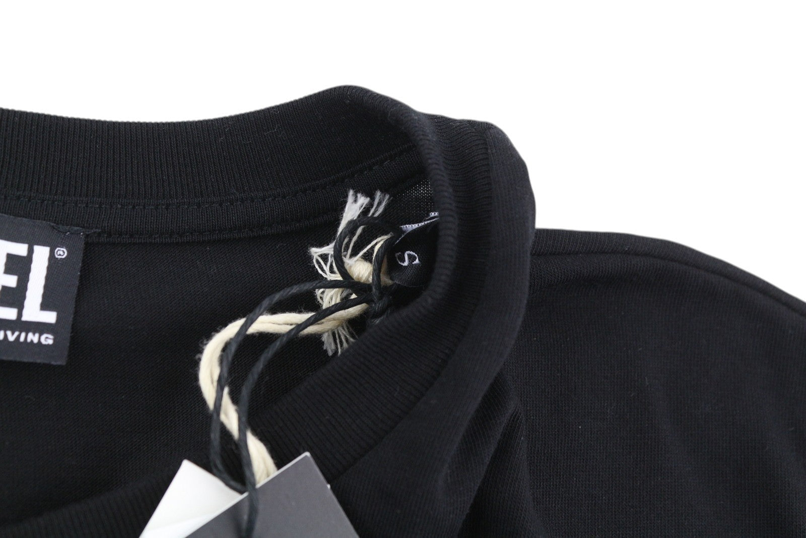 Díosal T-iny-b1men T-léine Dubh Tricot Collar Criú Sínte Gearr muinchille