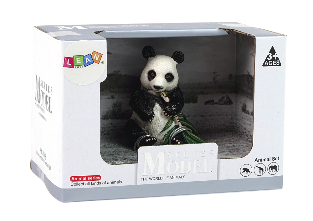 Collector's Figurine Great Panda With Bamboo