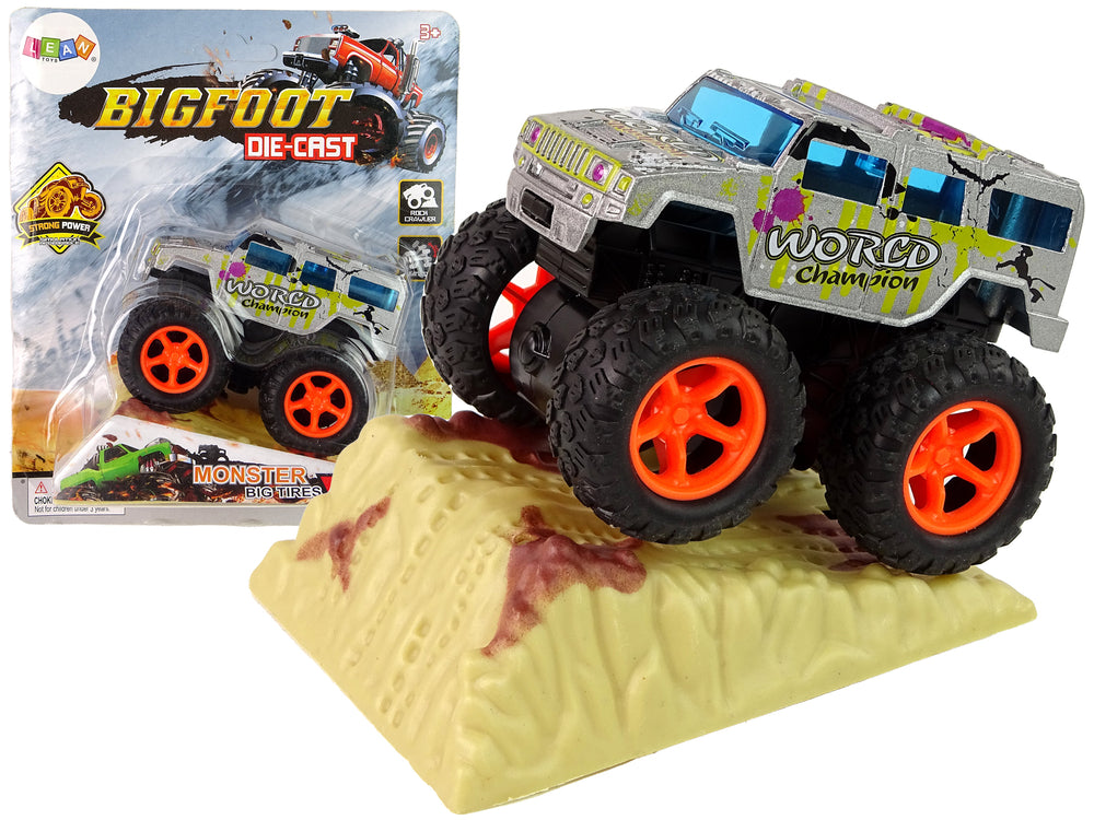 Resorak Monster Truck Pull Back Drive Rubber Tyres Metal Body + Evolving Ramp