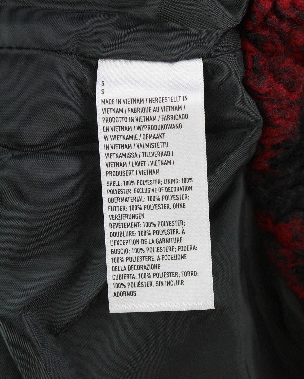 American Eagle Outfitters Giacca da donna morbida con bottoni a quadri rossi