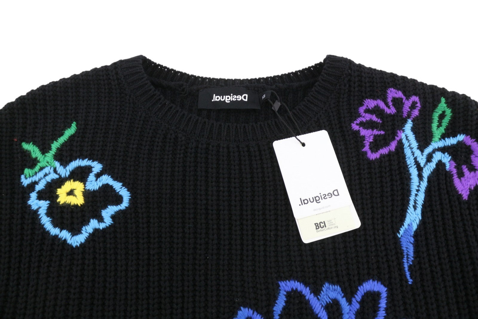Desigual Jers Larson Damestrui Zwart geborduurd bloemengebreid oversized