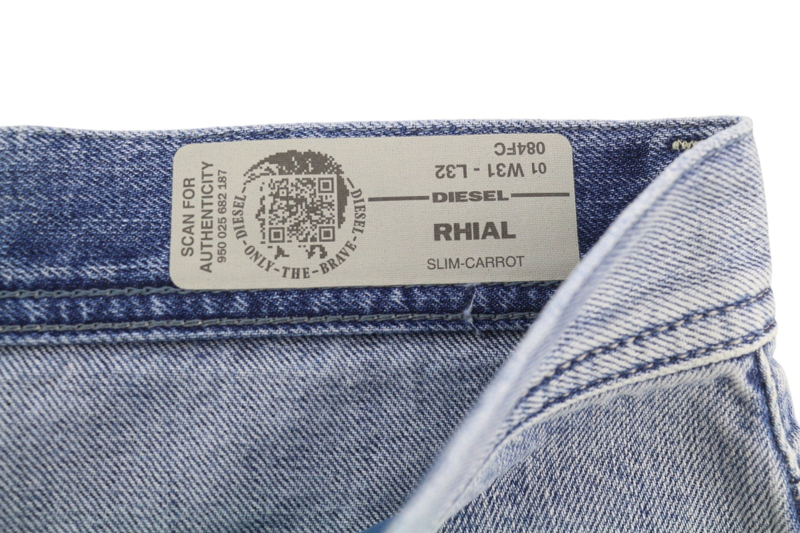 Diesel Rhial 084fc Men Jeansblue Faded Slim Carrot Fit Cropped Button
