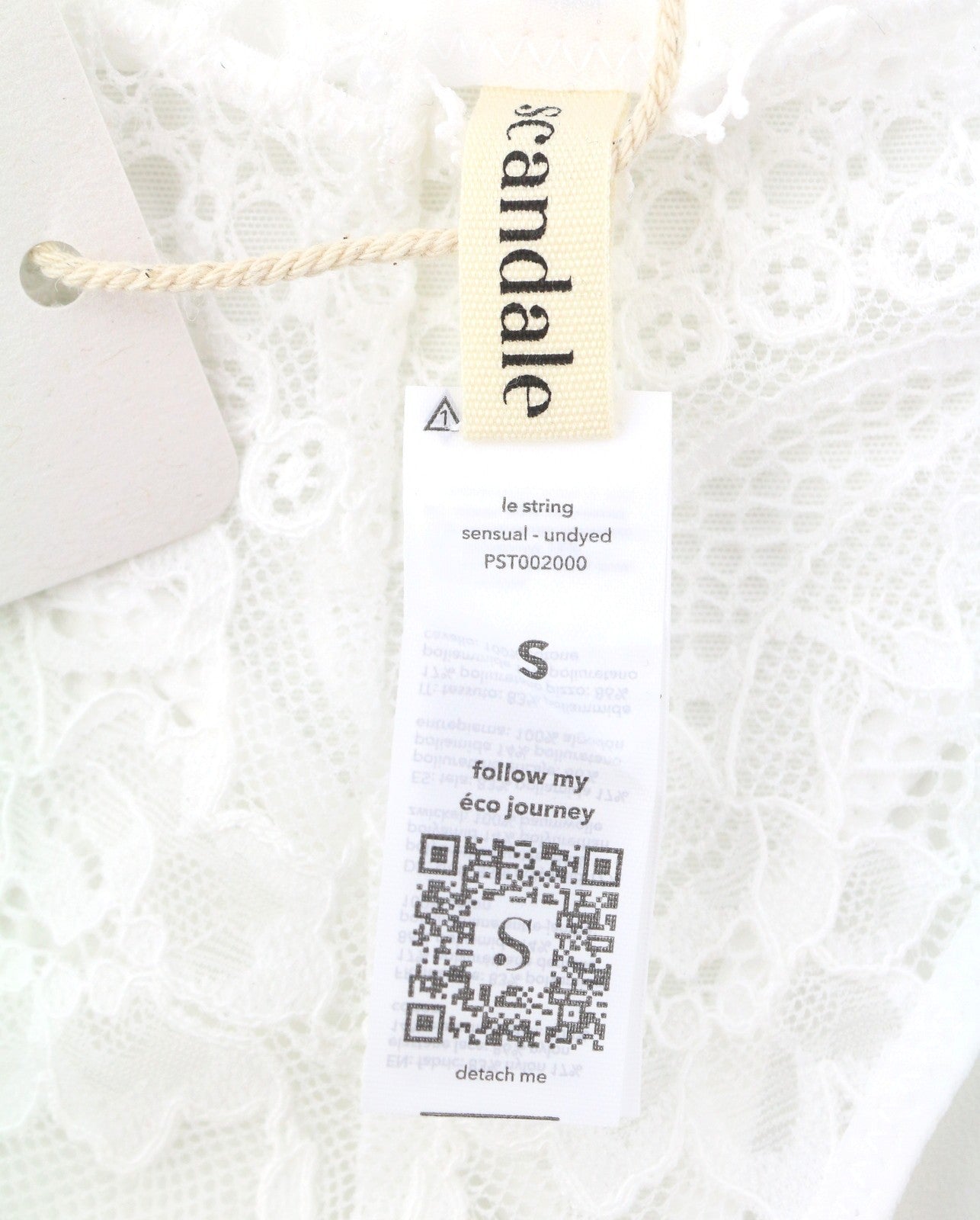 Scandale Le String Smyslné-nebarvené dámské kalhotkybílá jemná krajková vložka