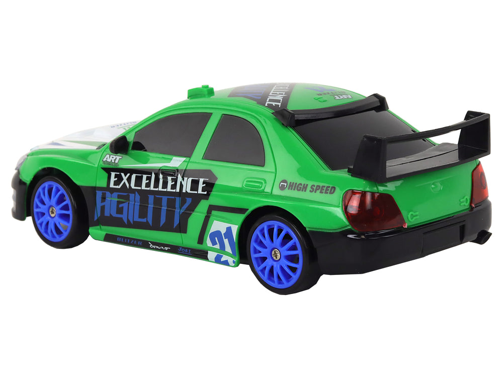 Carro esportivo com controle remoto R/c 1:24 rodas intercambiáveis verdes