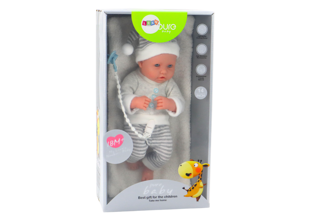 Babypop In Wit En Grijs Gestreepte Kleding Hoed Fopspeen Quilt