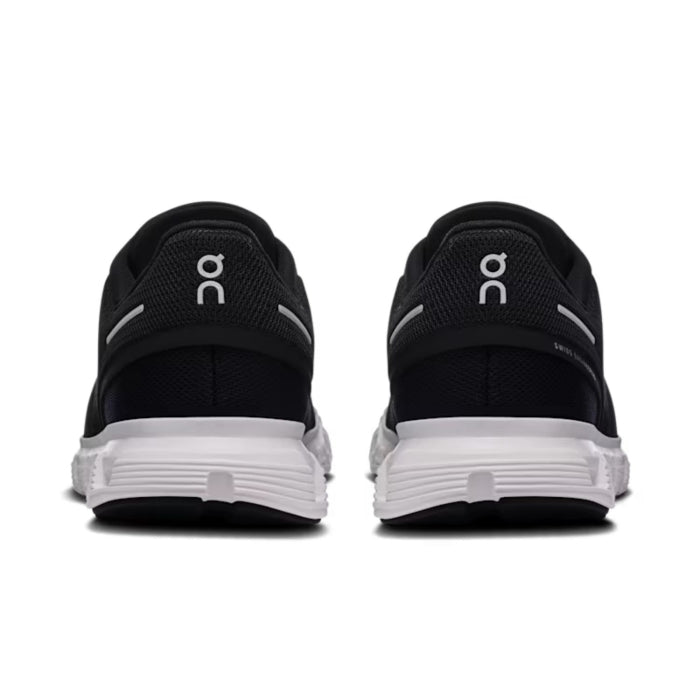 På gå-sneakers til kvinder