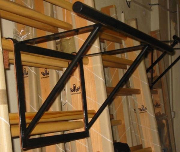 Pull-up Bar Na Žebra Stolu
