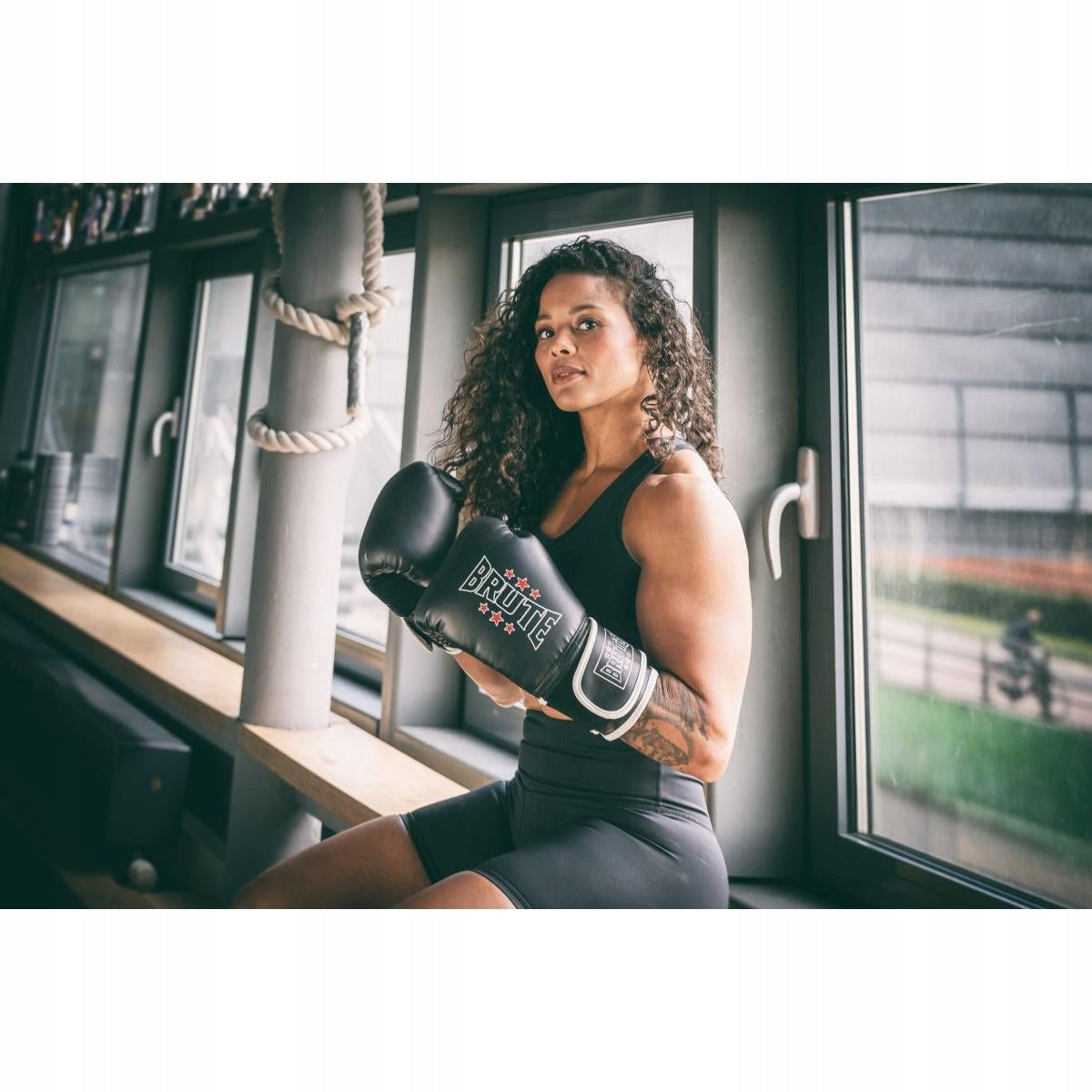 Guantoni da boxe Brute Classic CON