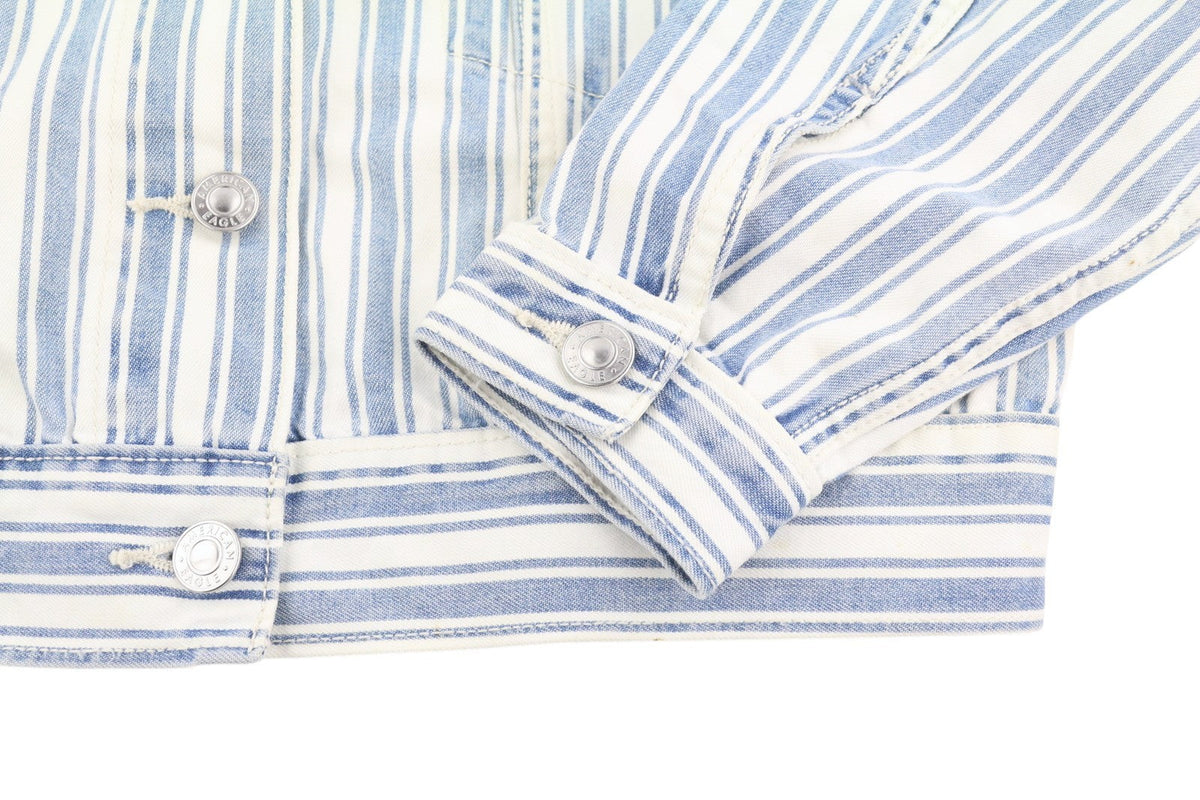 American Eagle Outfitters Jaqueta feminina azul listrada com botões jeans recortados