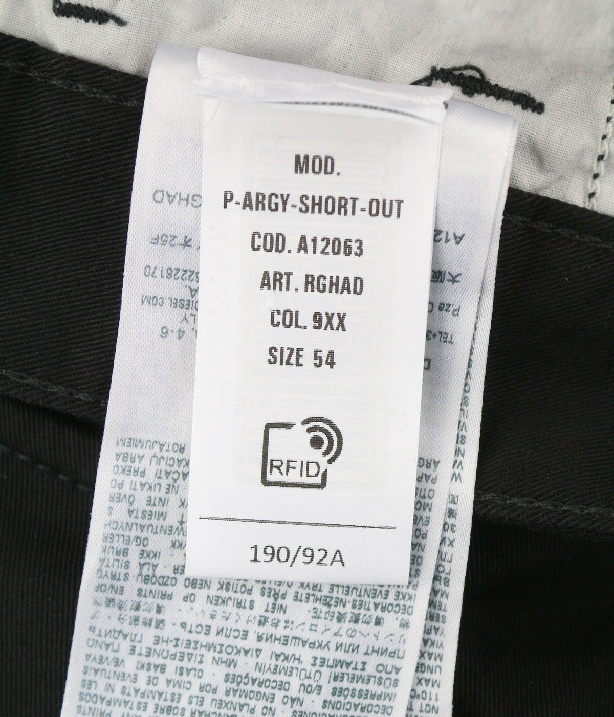 Pantaloni scurți P-argy-short-out