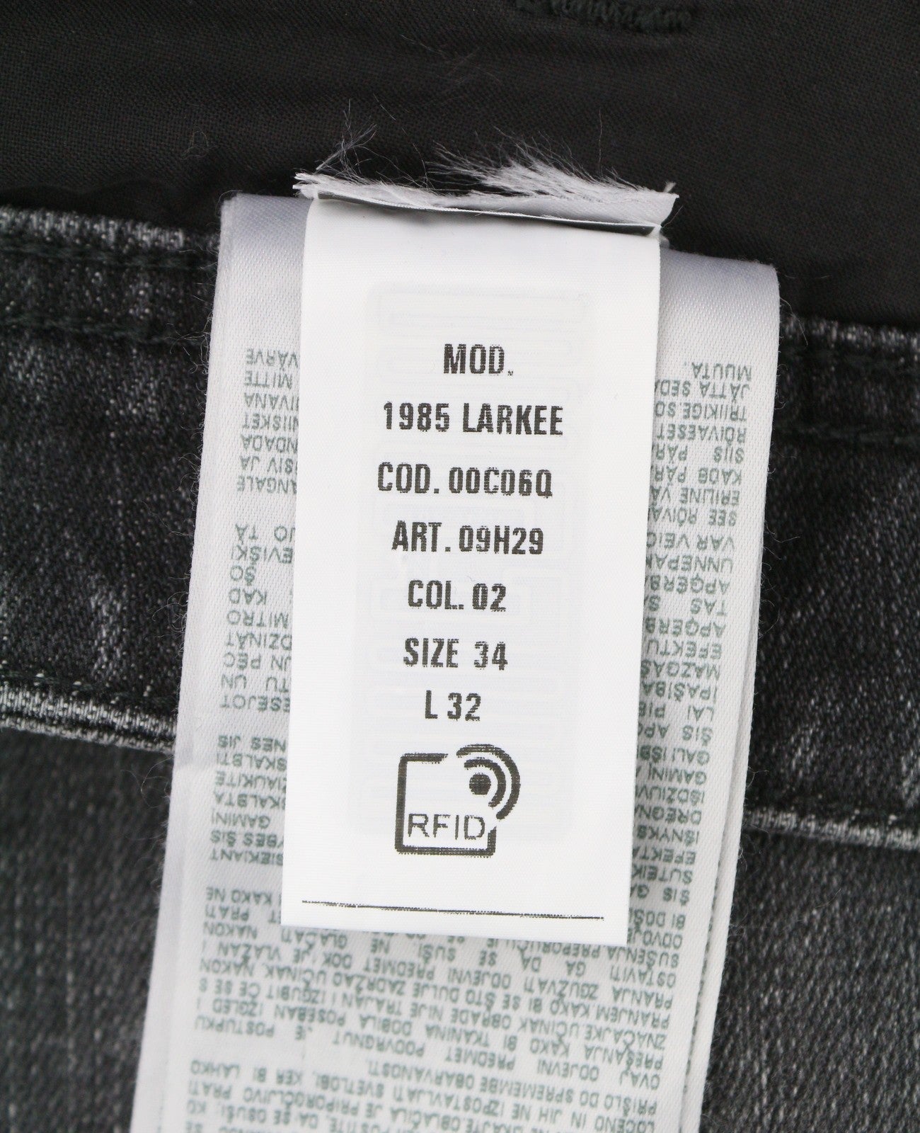 Diesel 1985 Larkee 09h29 Men Jeansblack Whiskers Faded Regular Straight