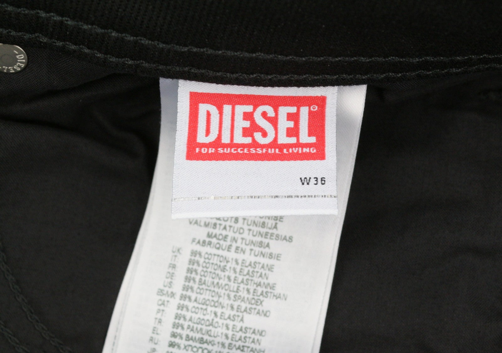Diesel 1985 Larkee R07r3 Men Jeansregular Fit Straight Leg Mid Waist
