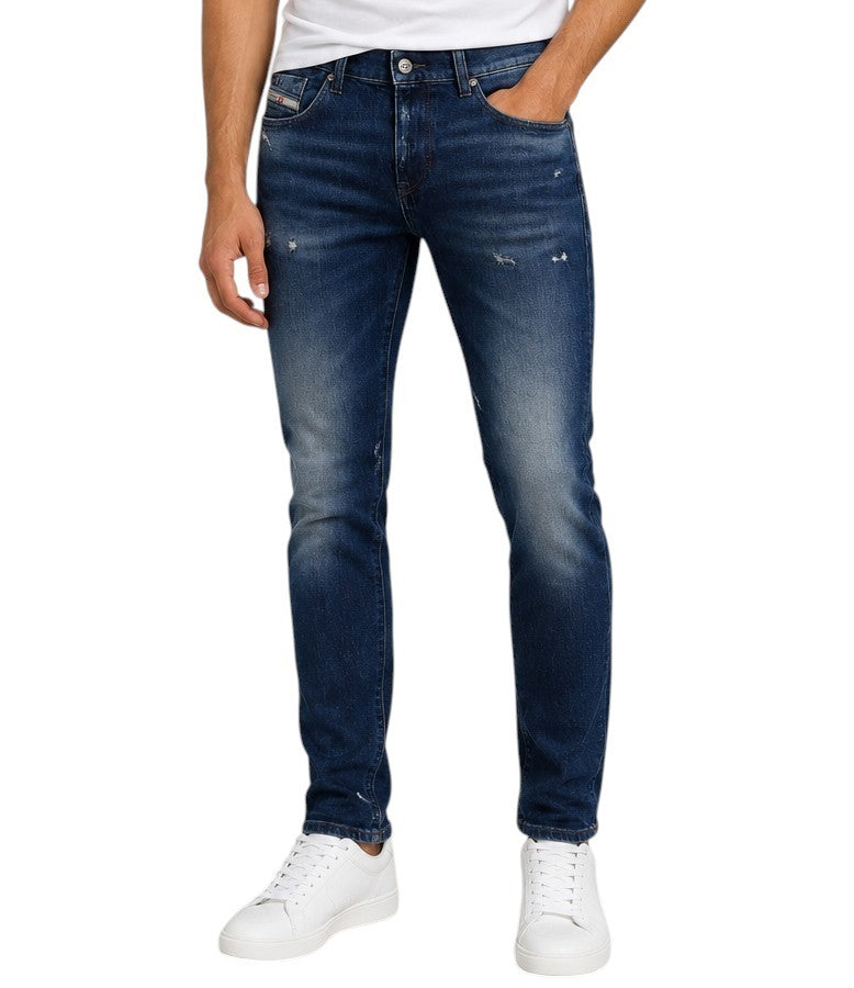 Vaqueros 2019 D-strukt 09j56