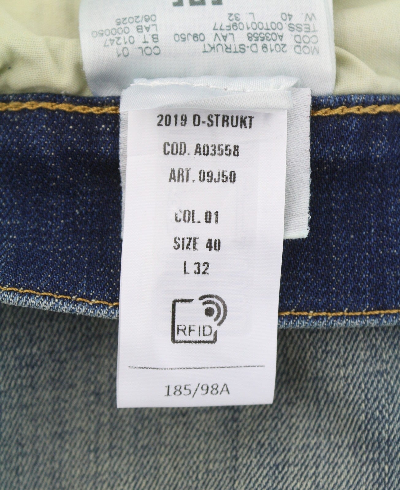 Jeansy 2019 D-strukt 09j50