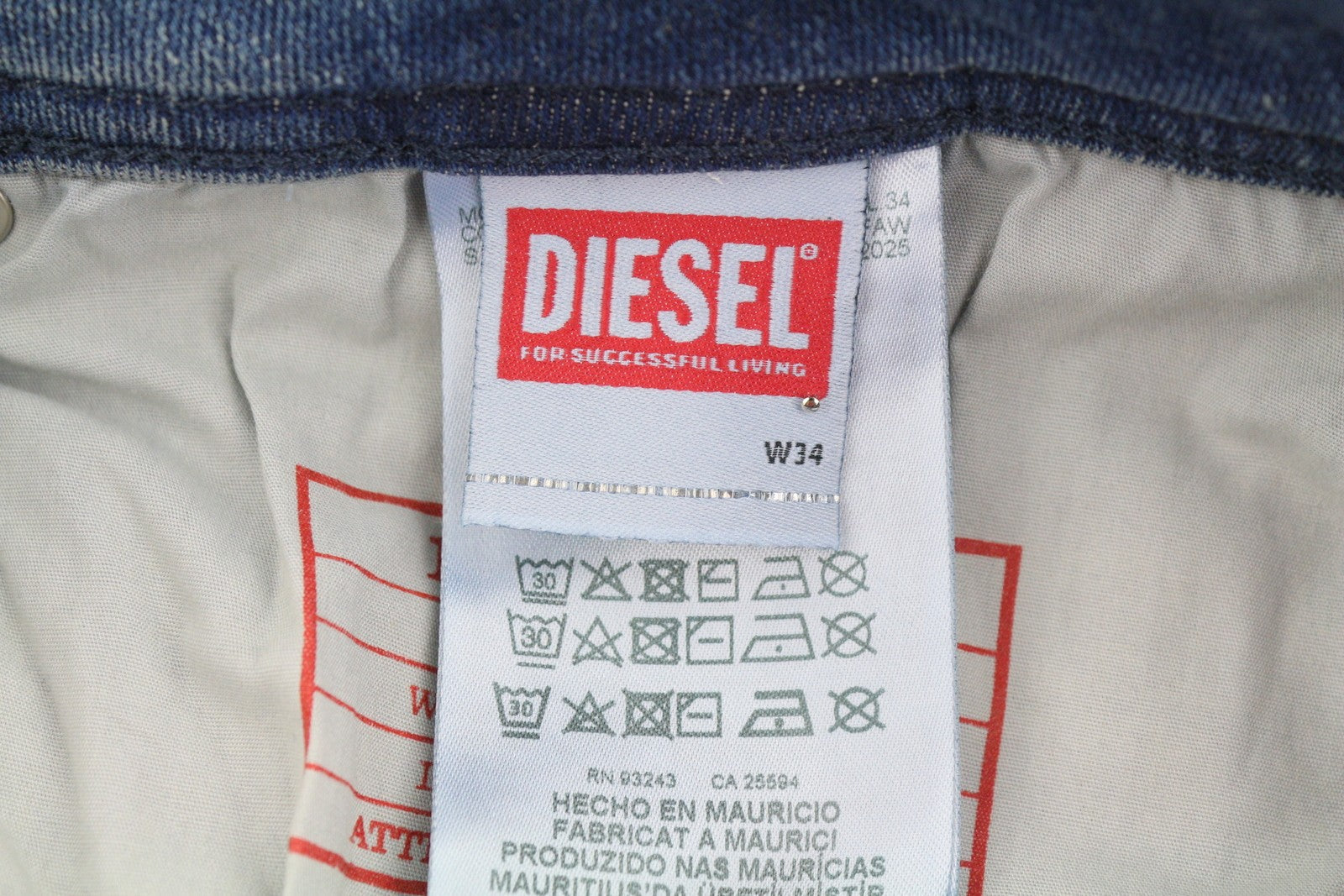 Diesel 1979 Sleenker 0pfaw Herr Jeansblå blekt Skinny Låg midja Rrp175