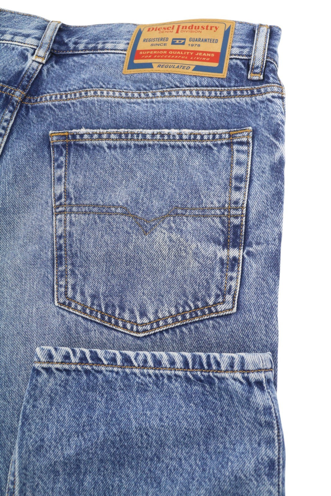 Diesel 2003 D-finitive 09h95 Masculino Jeansazul Regular Tapered Fit Rrp195