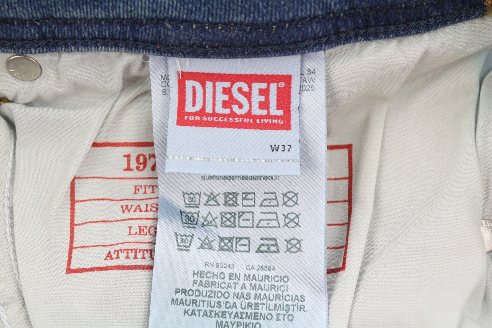 Diesel 1979 Sleenker 0pfaw Jeans bleu délavé skinny taille basse Rrp175