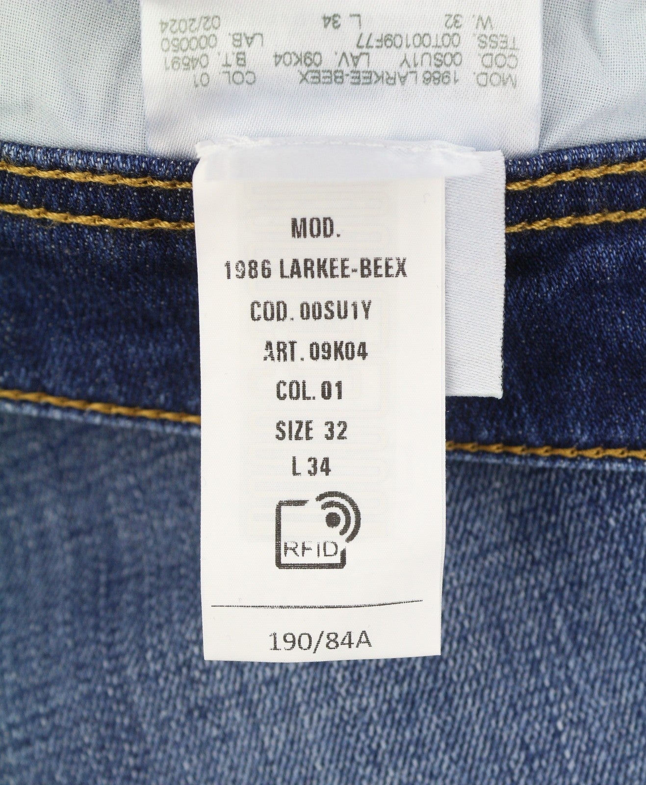Diesel 1986 Larkee-beex 09k04 Jeans da uomo blu sbiadito gamba affusolata regolare